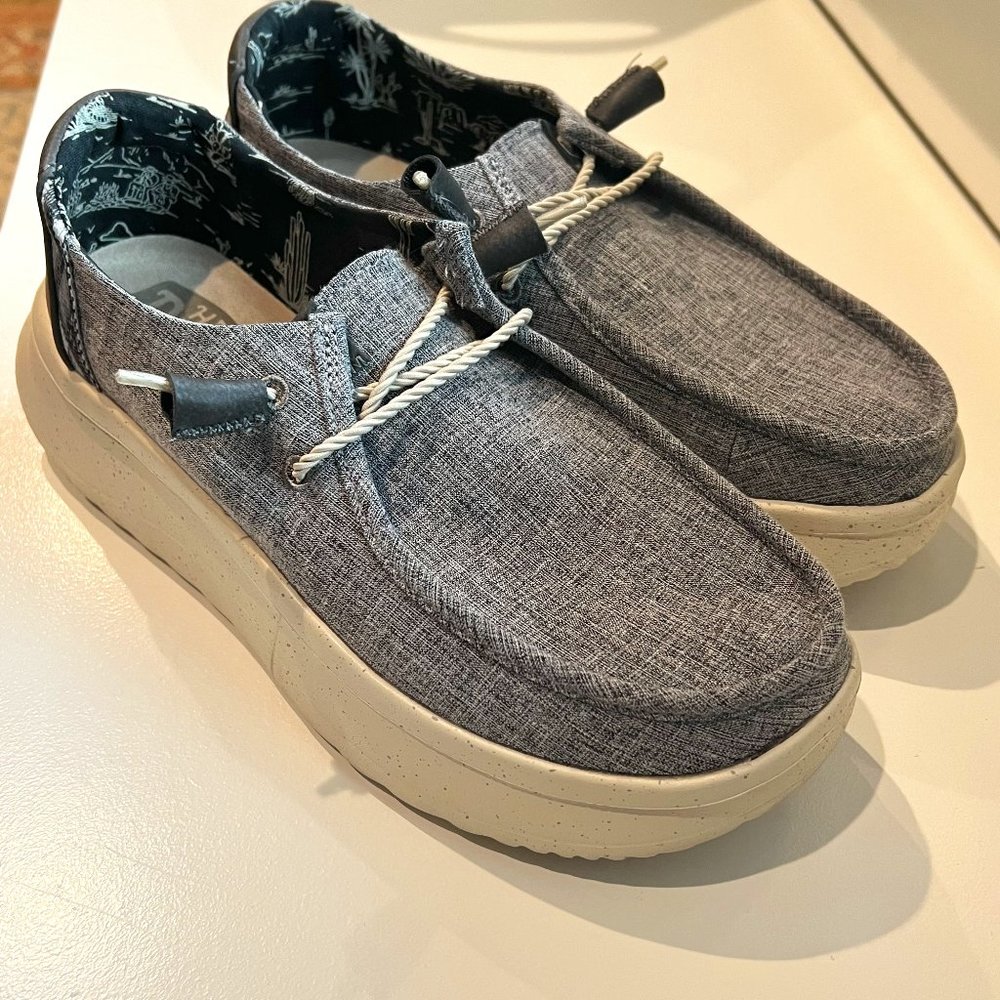 Hey Dude Women’s Wendy Peak Woven Size 9